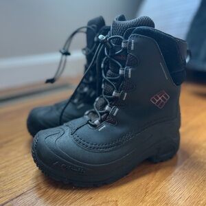 Boys Columbia Snow Boots